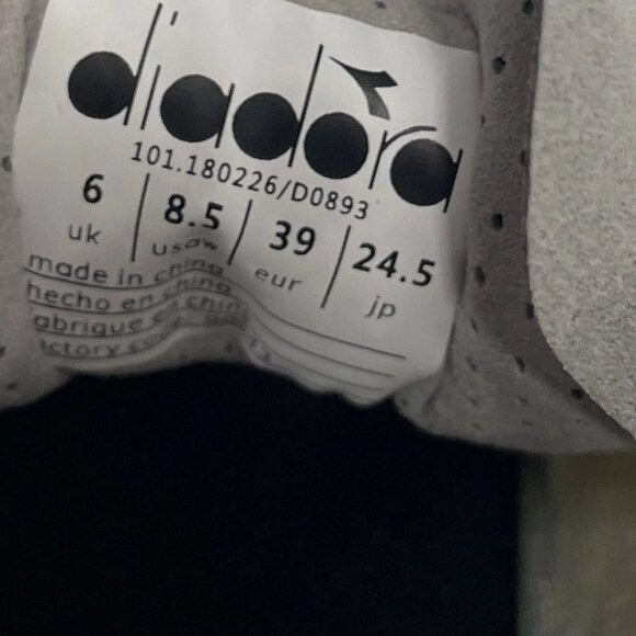 NEW DIADORA Women’s Mythos Blushield Volo 4 Running Shoes – Size 8.5 – White - Picture 3 of 9